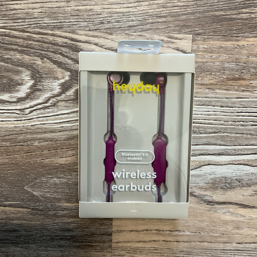 Heyday Wireless Earbuds Bluetooth 5.0 enabled Purple NEW